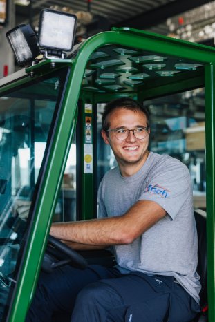SELVE_Fachpartner_Philip_Flach_Lager_1.jpg