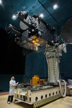H36W-1_antenna-range-test_picture_ESA_01_low_web.jpg