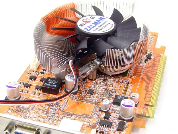 Zalman VF700-AlCu Detail.jpg