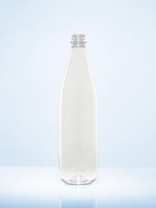 Die neue 1-Liter-PET-Mehrwegflasche von KHS und ALPLA enthält bis zu 35 Prozent Rezyklat.