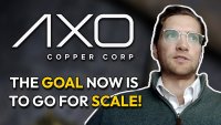 CEO Jonatan Eglio spricht über die einzigartige hochgradige Kupferentdeckung des Unternehmens in La Huerta und darüber, wie das Unternehmen mit seinem neuen Bohrprogramm rasch expandiert. CEO Jonatan Eglio spricht über die einzigartige hochgradige Kupferentdeckung des Unternehmens in La Huerta und darüber, wie das Unternehmen mit seinem neuen Bohrprogramm rasch expandiert.