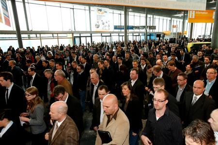 Großer Andrang herrschte schon zur LogiMAT 2012. Dieser soll 2013 noch übertroffen werden. Bild: LogiMAT