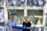 André Dupont (links), neuer Standortleiter in Peine, mit seiner Vorgängerin Annette von Hörsten 