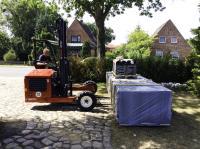 Dank des B2B/B2C-Mitnahme-Stapler-Netzwerks können Mitglieder der Logistikkooperation LogCoop jetzt auch sperrige Stückgüter deutschlandweit direkt an den Verwendungsort liefern. (Foto: Spedition Wolfgang Matthießen)