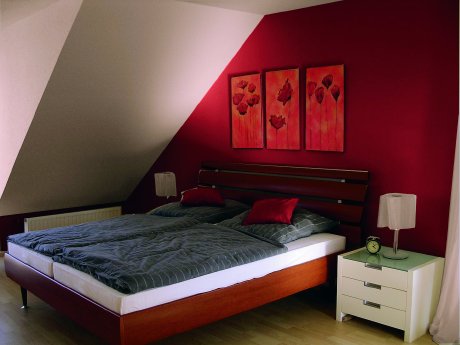 schlafz_dunkelrot.jpg