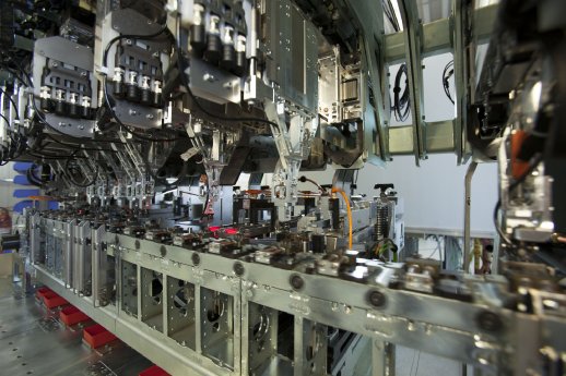 02_WITTENSTEIN_Linearmotor_im_Montagesystem_01.jpg