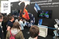 Lernen mit Tablets und Smartphone? Die DLR_next Augmented Reality App "Virtual Wings" macht das möglich.