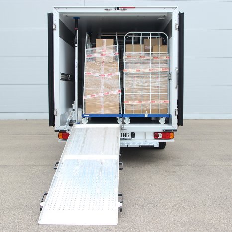 Eco Speeder mit Rollcontainern.jpg