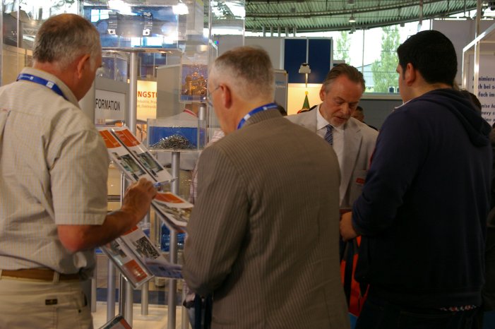 p2c_2015_Stand2.jpg