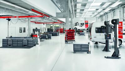 Modernste Wohnwagen- und Wohnmobilreparaturwerkstätte Europas im AL-KO Kundencenter, KleinkötzWe