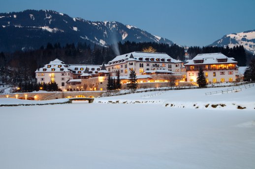 arosa-kitzbuehel-resort-aussenansicht-winter-see-3623.jpg