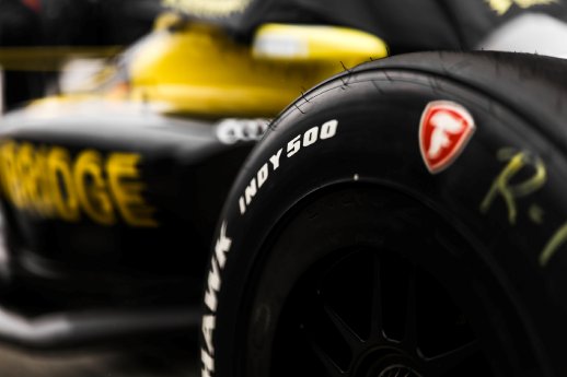 Über die Marke Firestone arbeitet Bridgestone eng mit der NTT INDYCAR SERIES zusammen, um Entwic.jpg