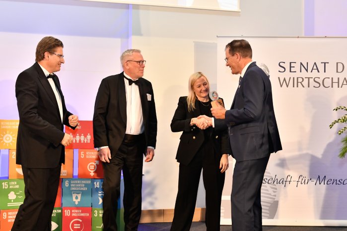 SDG-Award-Übergabe.jpg