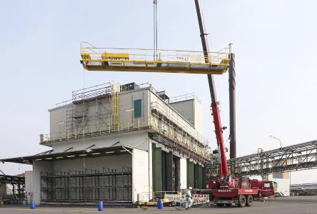 Installation of the new crane system for the hazardous waste incineration plant at Marl Chemical Park.