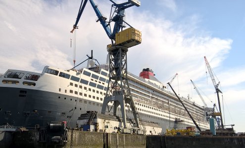 Großskalige Produkte wie dieses Passagierschiff werden in der Regel in Baustellenmontage gefertigt. (Bildlizenz: Pixabay License – Freie kommerzielle Nutzung, kein Bildnachweis nötig)