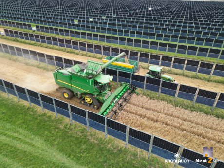 Weizenernte 2023 im Agri-Solarpark Donaueschingen.jpg