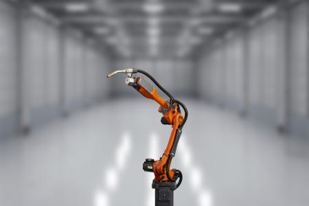 Fig. 1: As already with the Qirox QRH-280, in addition to the motors and converters Baumüller has also implemented the complete automation for the Cloos robot for the new six-axis articulated robot QIROX QRC-290. In addition, the mechanical engineer benefits from a hardware-independent control software. The customer gets an efficient overall system and a shortened time-to-market thanks to the coordinated components from a single source. Photo: Carl Cloos Schweißtechnik GmbH
