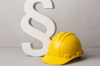 Im Rahmen zweier aufeinander aufbauender, spezieller Hybrid-Seminare vermittelt das HDT (Haus der Technik) jetzt das notwendige Know-how zur Baustellenverordnung, erläutert Regelungen und Pflichten und zeigt praxisnah, wie die Regeln zum Arbeitsschutz auf Baustellen (RAB) im Arbeitsalltag sicher und rechtskonform anzuwenden sind.