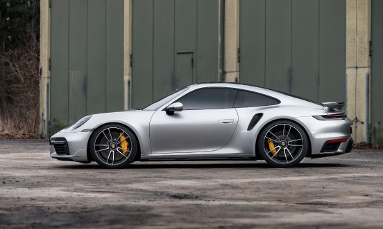 KW_V4_Porsche_911_992_Standaufnahme_002.jpg