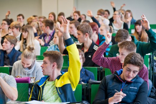 Ankuendigung_Mathe-Kurs_Fit4Abi&Study2015_Hochschule Harz.jpg