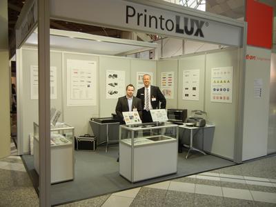 Raul Becker (links), Leiter Technik, Service bei PrintoLUX im Gespräch mit Dipl. Ing. Christian Mehrhoff, Vertriebsleiter, E.ON Anlagenservice GmbH.