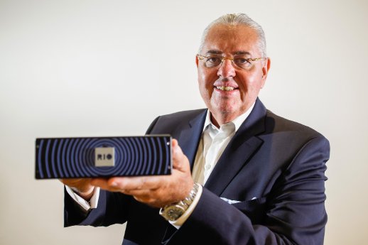 Roberto Cortes (c) Volkswagen Caminhões e Ônibus.jpg