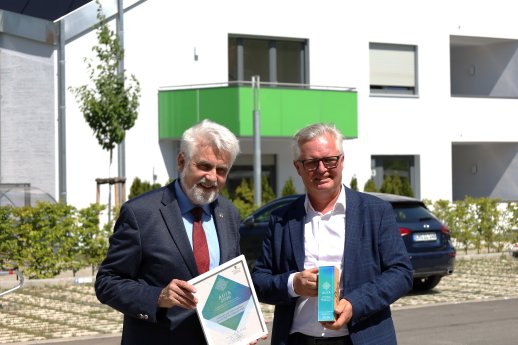 AuraAward_0190.JPG