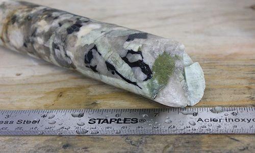 Bohrkern vom Thompson Brothers-Projekt; Foto: Nova Minerals