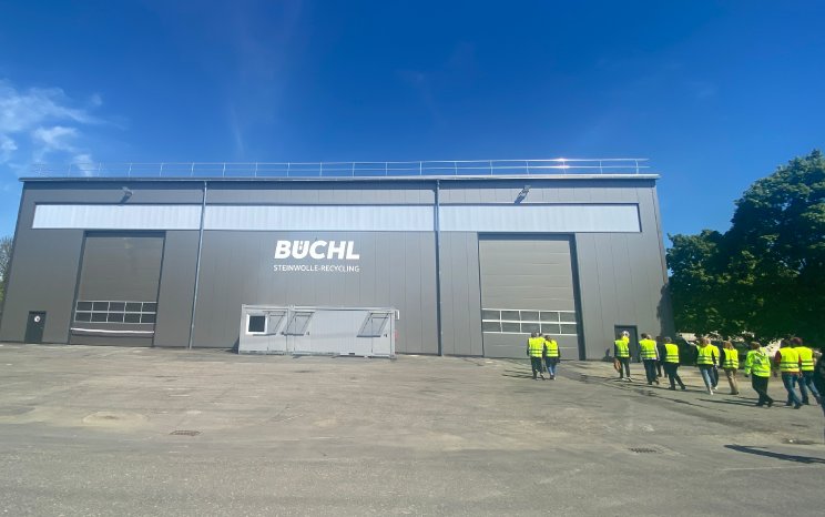 Bild2_BÜCHL Steinwolle-Recycling-Halle_IMG_3112.JPG