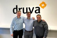 Über die neue Partnerschaft freuen sich Oliver Lotz, Director Client Consulting, DextraData, Nick Turner, Vice President & General Manager EMEA, Druva und Shayan Faghfouri, Geschäftsführer, DextraData (v. l. n. r.) Über die neue Partnerschaft freuen sich Oliver Lotz, Director Client Consulting, DextraData, Nick Turner, Vice President & General Manager EMEA, Druva und Shayan Faghfouri, Geschäftsführer, DextraData (v. l. n. r.)