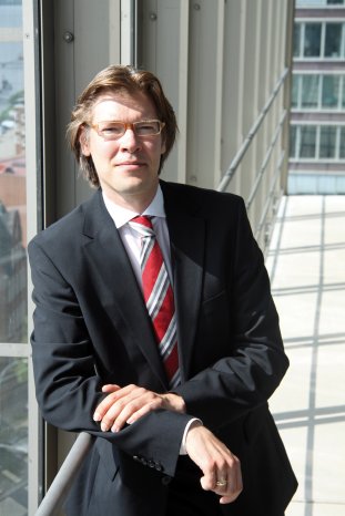 Thorsten Becker.jpg