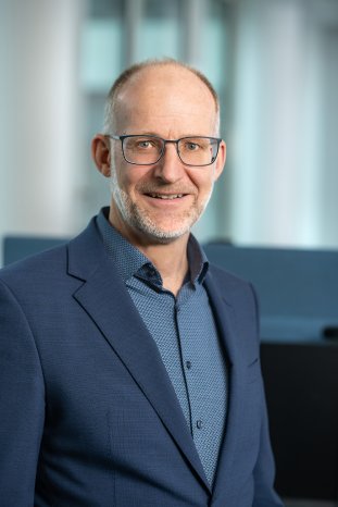 TS-PR-26184-MS_Dr Andreas Daxenberger.jpg
