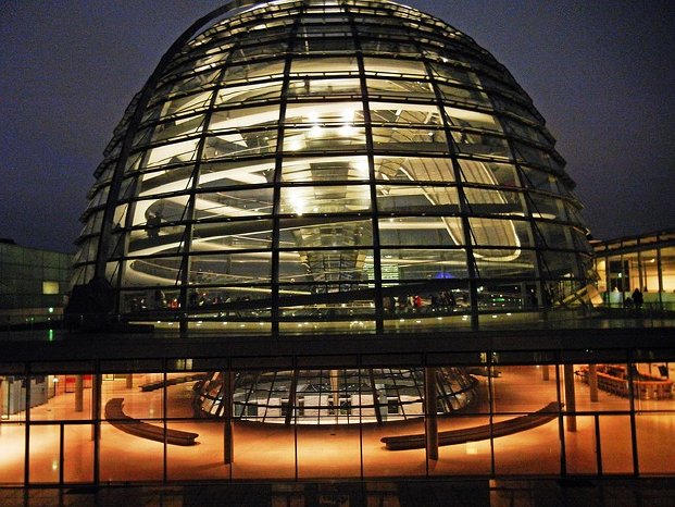 berlin-Reichstagkuppel.jpg