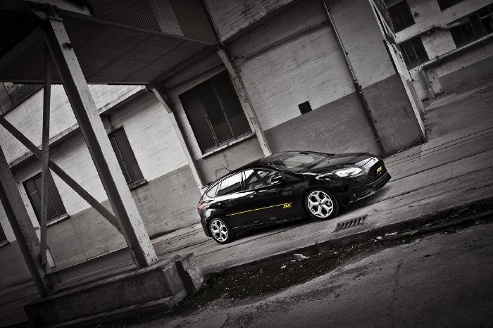 low_ST_Ford_Focus_ST_Standaufnahme3.jpg
