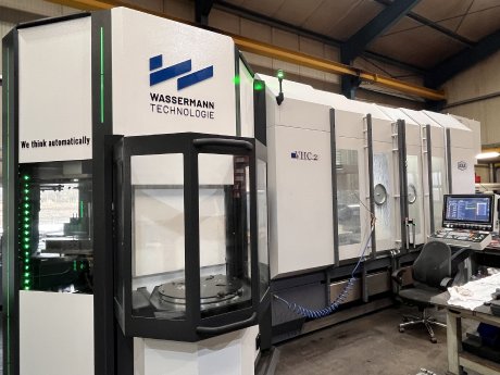 WORK-S 300-4 an AXA VHC2.JPG