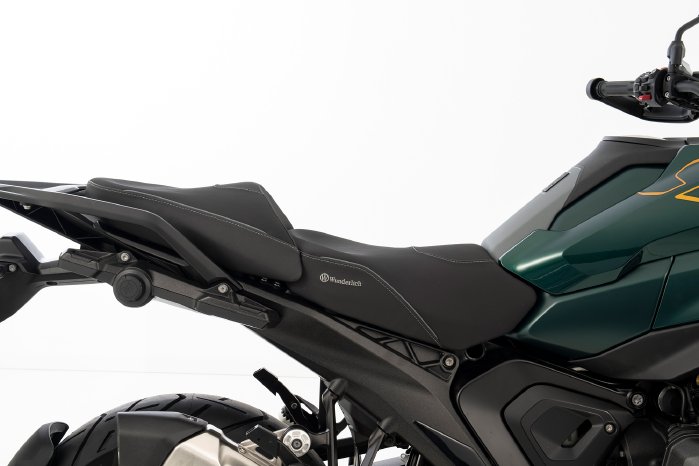 01_Wunderlich_AKTIVKOMFORT_Sitzbänke_schwarz_R_1300_GS.jpg