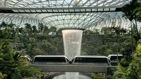 skytrain-singapur-r.jpg