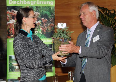 DDV-Graefin Bettina-Reimer-Meier.JPG