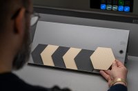 How does the surface structure of plastic components influence the visual perception of color? The SKZ and the Institute of Psychology at the University of Würzburg investigated this question in the 