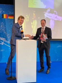 20230214_Elia und Amprion vereinbaren Zusammenarbeit für zweite deutsch-belgische Stromverbindun.jpg