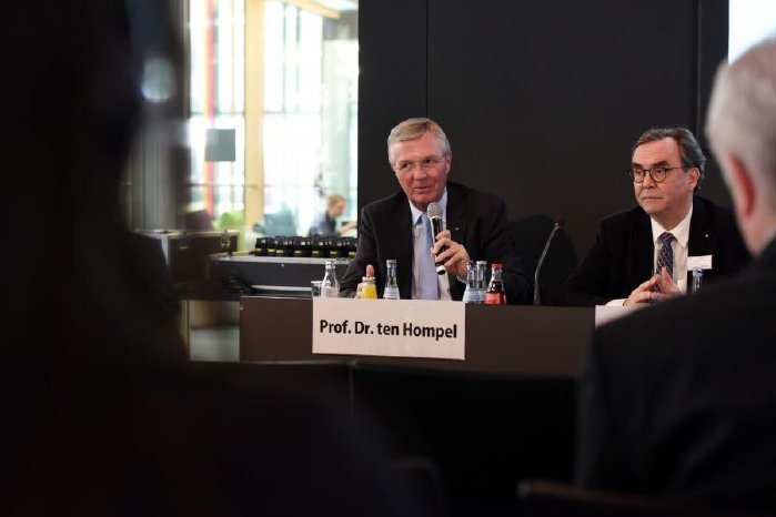 01_pressekonferenz_10 (1).jpg