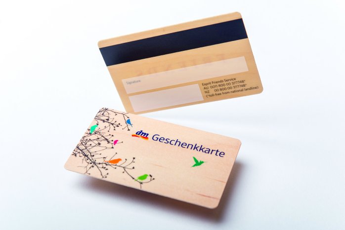 Cards_Gutscheinkarten-Holz.jpg