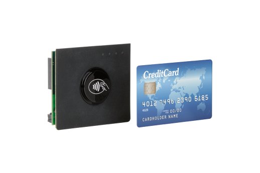 cVEND plug with credit card.png