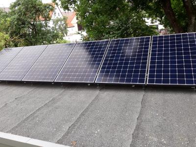 Teilweise verschattete Solaranlage © iKratos