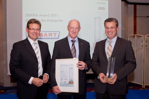 GK-1045 DEKRA-Award für HOBART v.l.n.r. Lothar Weihofen (GF DEKRA Certification Group), Die.jpg