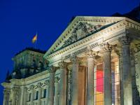 In nächtlicher Sitzung wurde vom Deutschen Bundestag am 27./28. Juni 2019 ein neues Artikelgesetz zum EDL-G beschlossen (Quelle: Mark Tilly - stock.adobe.com)