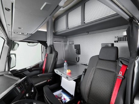 renault_trucks_t_maxispace_2.jpg