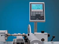 Vereinfacht die manuelle Wellenmessung: die neue Mess- und Auswerteeinheit 