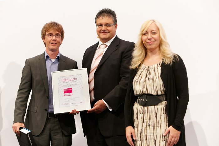 Verleihung Telekom Publikumspreis an ePocket solutions.jpg