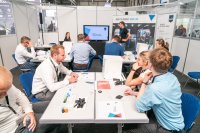 In der Workshop- und Beratungs-Area können sich AM-Einsteiger und -Fortgeschrittene gezielt zu vielen Aspekten des 3D-Drucks informieren / Foto: Christian Seeling/Messe Erfurt 